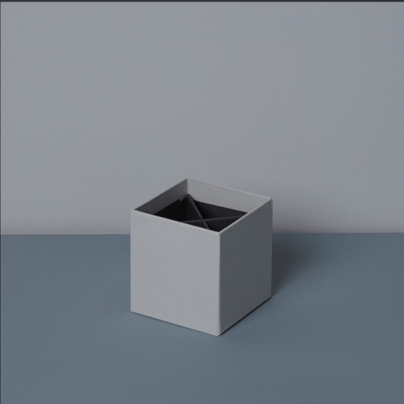 Erin Condren Desk Organizer Set & Trinket Bundle - Picture 3 of 13